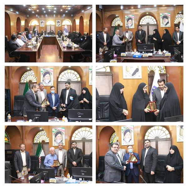 طی آیینی در شورای اسلامی شهر بوشهر؛ شهردار بوشهر به‌عنوان رزمنده دفاع مقدس تجلیل شد